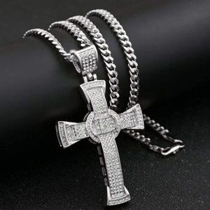New 18k gold Hip Hop Rapper Iced Out Crystal Cross